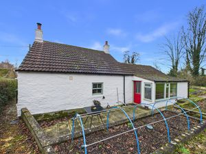 Side Elevation- click for photo gallery